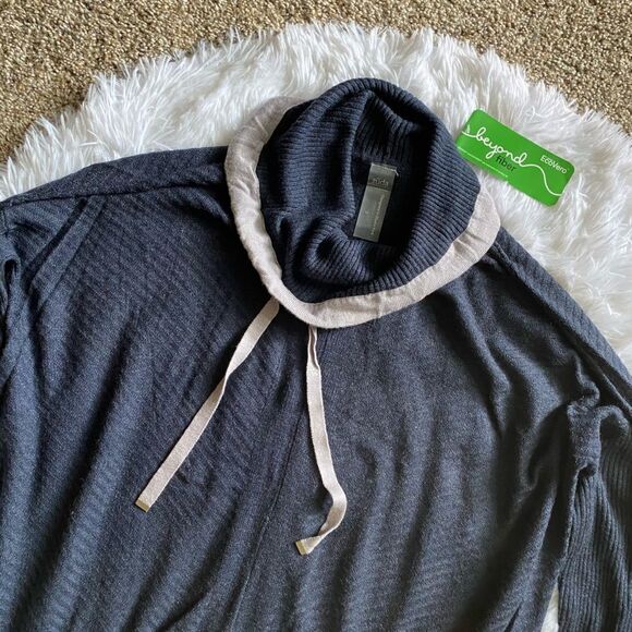 Zuda Sweater Womens Size Small - Picture 4 of 10